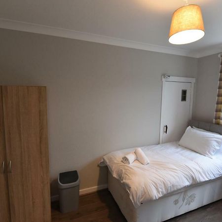 Sighthill 3 Bedrooms With Private Garden EDI Kültér fotó