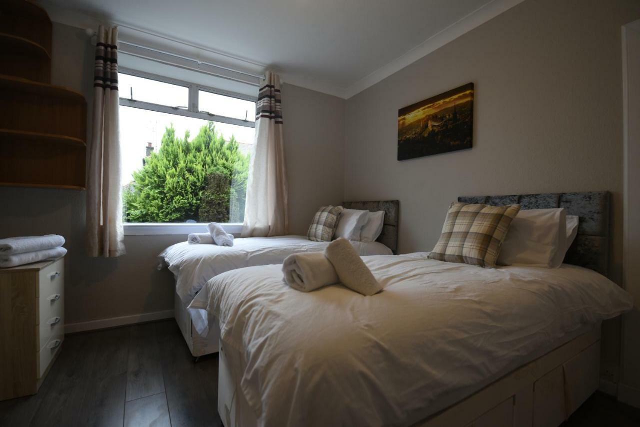 Sighthill 3 Bedrooms With Private Garden EDI Kültér fotó